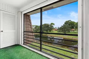 4151 Oak Terrace Dr, Greenacres, FL 33463 - Photo 13