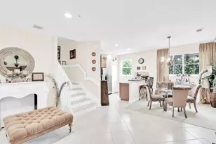528 Bayfront Dr, Boynton Beach, FL 33435 - Photo 1