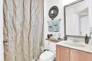 528 Bayfront Dr, Boynton Beach, FL 33435 - Photo 11