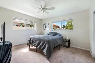 1777 NE 46th St, Oakland Park, FL 33334 - Photo 21