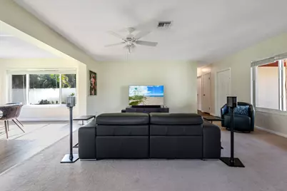 1777 NE 46th Street, Oakland Park, FL 33334 - Photo 7