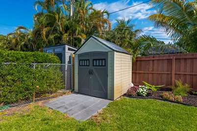 1777 NE 46th Street, Oakland Park, FL 33334 - Photo 27
