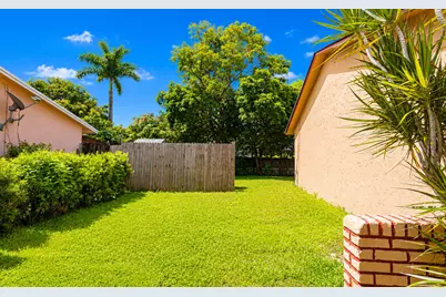 10304 Pippin Lane, Royal Palm Beach, FL 33411 - Photo 29