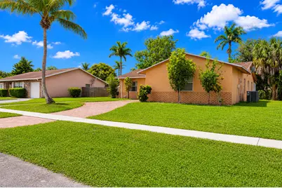 10304 Pippin Lane, Royal Palm Beach, FL 33411 - Photo 5