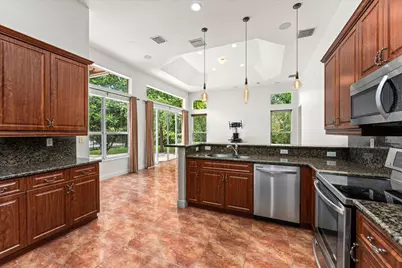 7140 Pinecreek Way, Coconut Creek, FL 33073 - Photo 11
