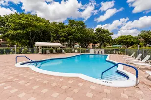 1050 Country Club Dr, Margate, FL 33063 - Photo 25