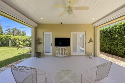504 Bay Road, North Palm Beach, FL 33408 - Photo 17