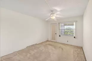 3044 Lincoln C, Boca Raton, FL 33434 - Photo 3