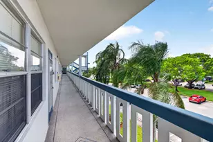 3044 Lincoln, Boca Raton, FL 33434 - Photo 9