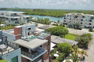 348 Balboa St, Hollywood, FL 33019 - Photo 3