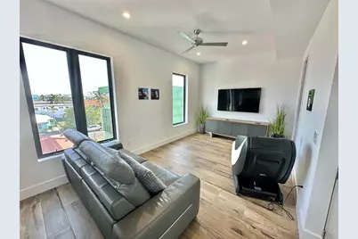 348 Balboa Street, Hollywood, FL 33019 - Photo 41
