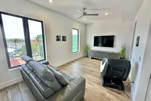 348 Balboa St, Hollywood, FL 33019 - Photo 41
