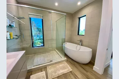 348 Balboa Street, Hollywood, FL 33019 - Photo 29