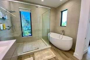 348 Balboa St, Hollywood, FL 33019 - Photo 19