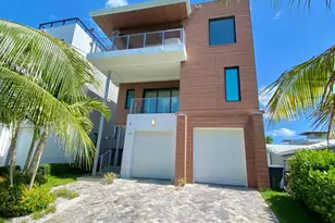 348 Balboa St, Hollywood, FL 33019 - Photo 59
