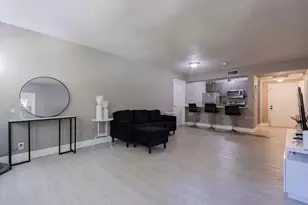 8100 Geneva Ct, Doral, FL 33166 - Photo 5