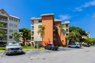 8100 Geneva Ct, Doral, FL 33166 - Photo 17