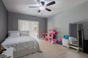 8100 Geneva Ct, Doral, FL 33166 - Photo 11