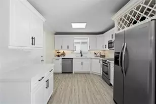 10884 Gantry St, Boca Raton, FL 33428 - Photo 9