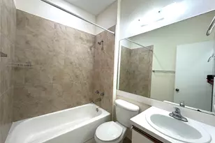 641 Cypress Lake Blvd, Pompano Beach, FL 33064 - Photo 25