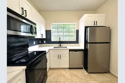 641 Cypress Lake Boulevard #K18, Pompano Beach, FL 33064 - Photo 9