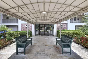 3150 N Palm Aire Dr, Pompano Beach, FL 33069 - Photo 33