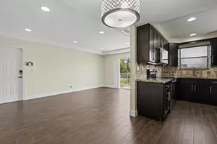 1250 SW 113th Terrace, Pembroke Pines, FL 33025 - Photo 3