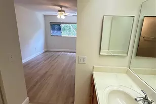 900 SW 142nd Ave, Pembroke Pines, FL 33027 - Photo 21