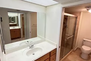 900 SW 142nd Ave, Pembroke Pines, FL 33027 - Photo 17