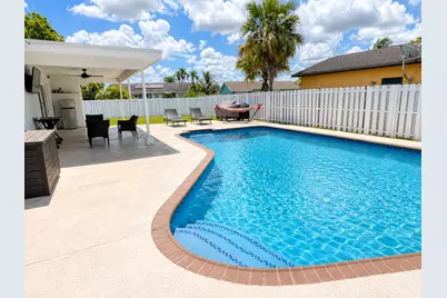 11100 NW 25th Court, Sunrise, FL 33322 - Photo 29
