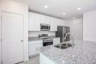 4462 SW Gainsboro St, Port Saint Lucie, FL 34953 - Photo 3