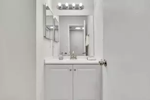 9001 W Sunrise Blvd, Plantation, FL 33322 - Photo 9