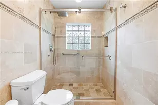 11999 Classic Dr, Coral Springs, FL 33071 - Photo 19