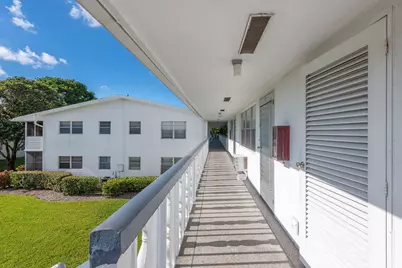 393 Windsor, West Palm Beach, FL 33417 - Photo 3