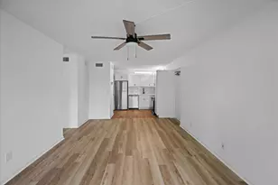 1113 Green Pine Blvd, West Palm Beach, FL 33409 - Photo 1