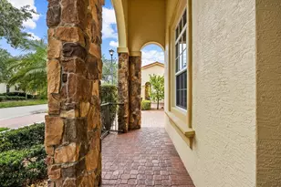 10099 SW Duccio Ln, Port Saint Lucie, FL 34986 - Photo 5
