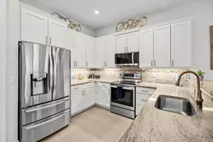 10099 SW Duccio Ln, Port Saint Lucie, FL 34986 - Photo 15