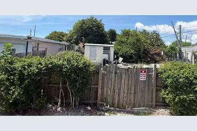 4801 Parker Avenue, West Palm Beach, FL 33405 - Photo 9