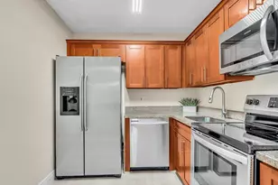 470 NW 20th St, Boca Raton, FL 33431 - Photo 9