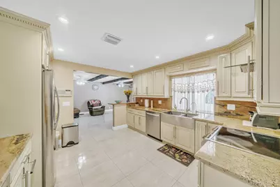 3860 NW 100th Avenue, Coral Springs, FL 33065 - Photo 13