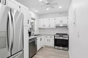 180 Lake Frances Dr, West Palm Beach, FL 33411 - Photo 5