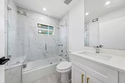 216 NE 23rd Avenue, Pompano Beach, FL 33062 - Photo 9