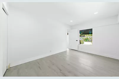 216 NE 23rd Avenue, Pompano Beach, FL 33062 - Photo 11