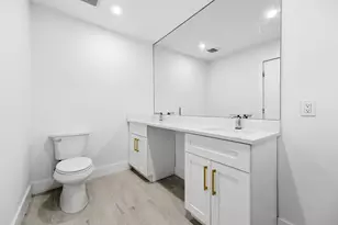 216 NE 23rd Ave, Pompano Beach, FL 33062 - Photo 17