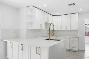 216 NE 23rd Ave, Pompano Beach, FL 33062 - Photo 5