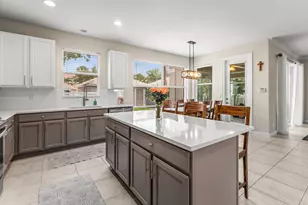 8215 Calterra Dr, Palm Beach Gardens, FL 33418 - Photo 11