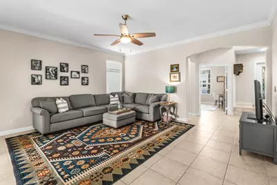 8215 Calterra Drive, Palm Beach Gardens, FL 33418 - Photo 7