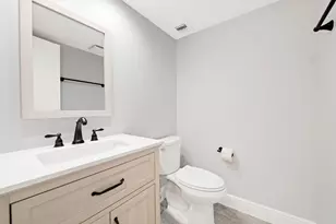 800 Cypress Grove Dr, Pompano Beach, FL 33069 - Photo 17