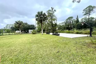 15780 N 99th St Street N, The Acreage, FL 33412 - Photo 13
