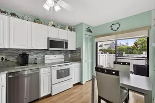 2641 W Gately Dr W, West Palm Beach, FL 33415 - Photo 11